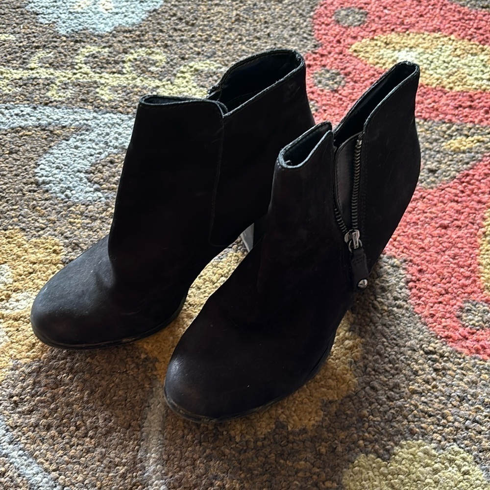 Aldo Black Booties Inside Zip Sz 8 Euro 38.5